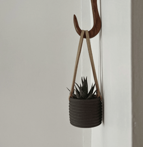 Ribbed Hanging Plant Pot - Black Clay - The WonderMart