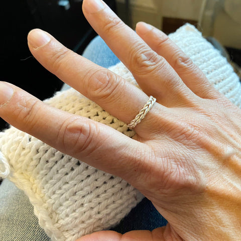 Twisty Knit Ring - The WonderMart