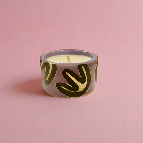 Short Squid Candle, Lilac