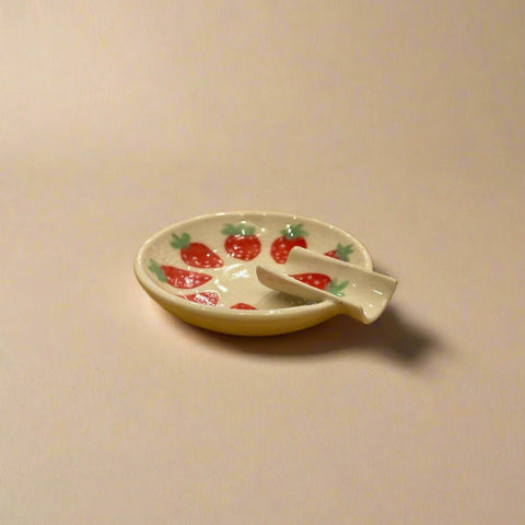 Strawberry Ashtray - The WonderMart